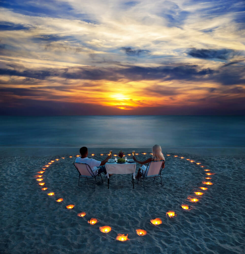 Maldives Beach - Romantic Dinner
