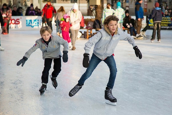 Ice-skate at Marina Bay