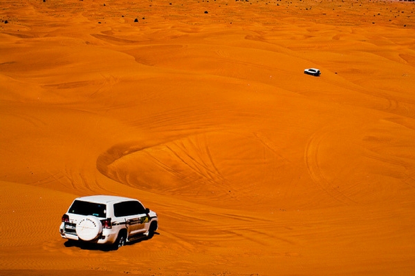 20 Free Things To Do In Dubai Dune bashing, Dubai