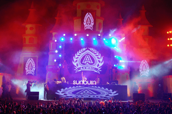 Light & Lazer Show During Sunburn Festival