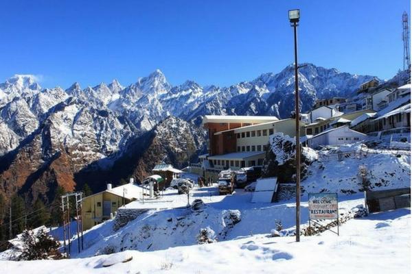 Snow in Auli, Uttarakhand