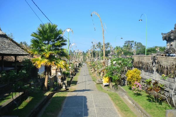 Beautiful roads of Bali