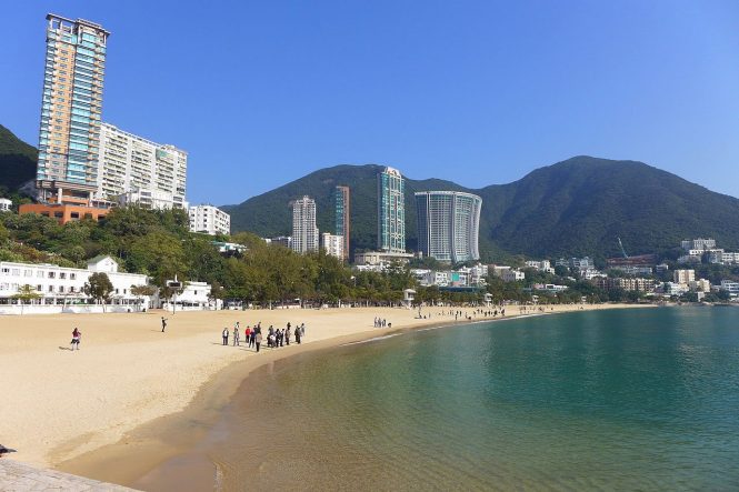 Repulse Bay-Travelling to Hong kong