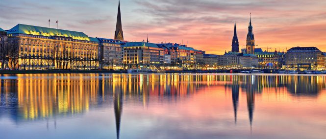 Hamburg- international summer holiday