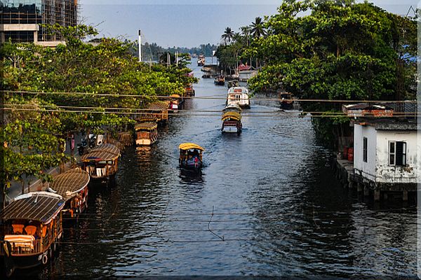 Canal Bazar-Alleppey Canal Bazar-Alleppey