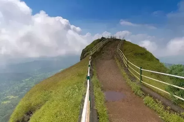 Mahabaleshwar- Places to Visit near Mumbai During Monsoon