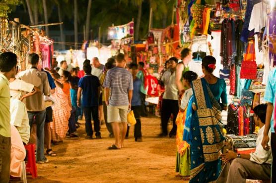 Night-market-in-Goa