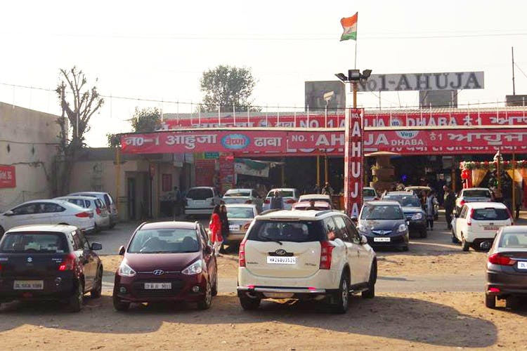 No.1-Ahuja-Dhaba-LBB