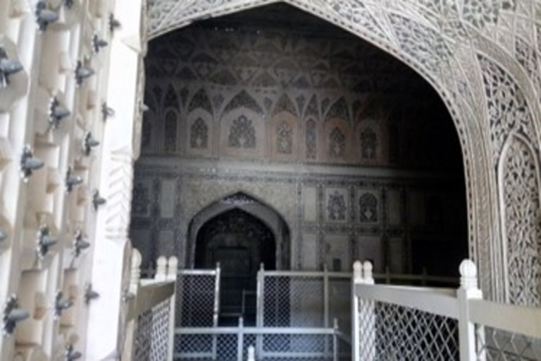 Sheesh Mahal