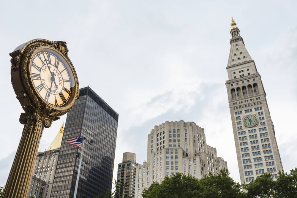 Fifth Avenue Building - Shopping Destinations