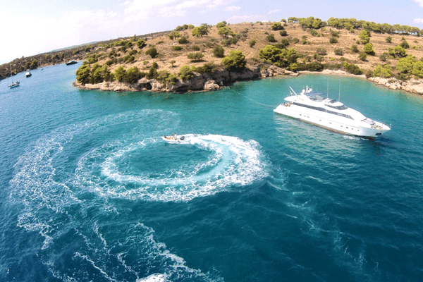 Cruise in Caldera, Santorini