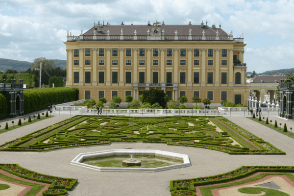 Schonbrunn Palace - Vienna Schonbrunn Palace, Vienna