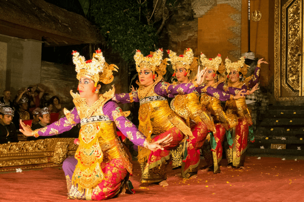Cultural performance at the Ubud Palace, Bali