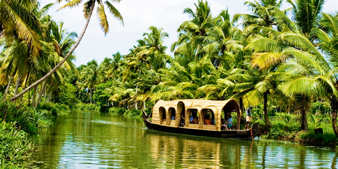 backwaters of Alleppey - tourist places in Kerala