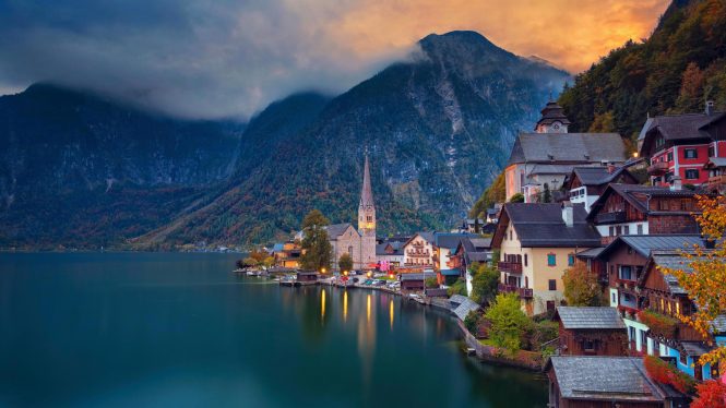 Romantic Weekend in Hallstatt- Things to do in Austria