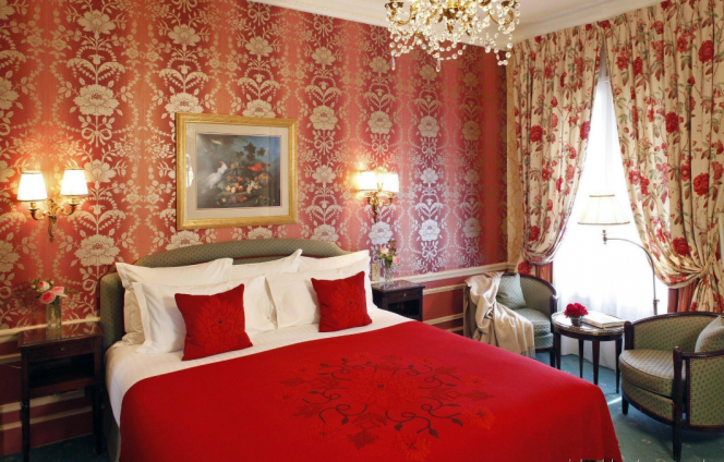 Westminister- Paris hotel