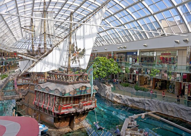 West Edmonton Mall- Canada shopping