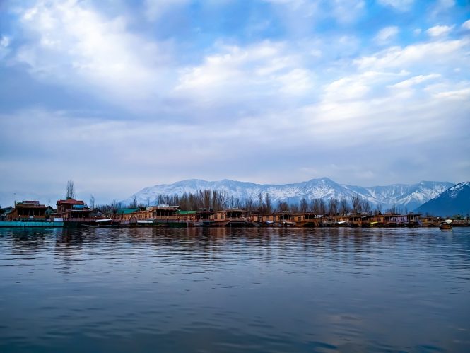Srinagar- Best Budget Destinations in India for Honeymoon