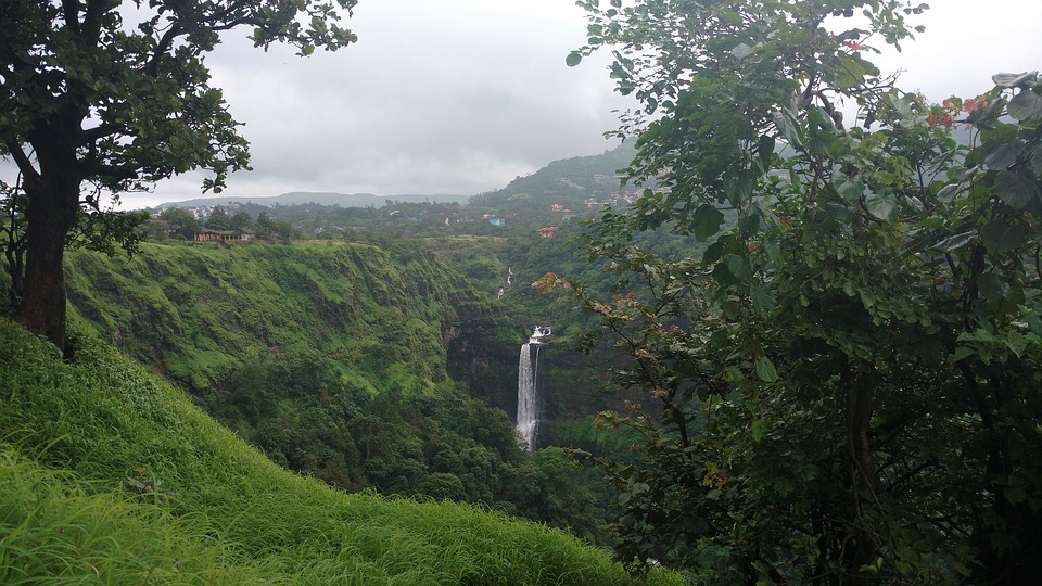 Lonavala- Places to visit in India during Monsoon