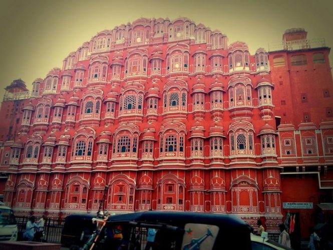New Delhi to Jaipur and Ranthamborer- Road Trip Packages