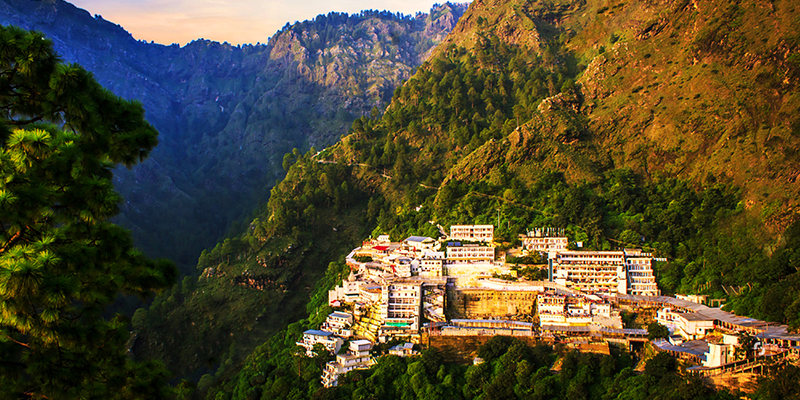 Vaishno-Devi-temple