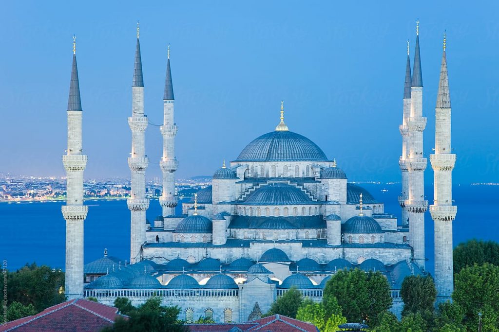 The Blue Mosque - Places to Visit in Istanbul