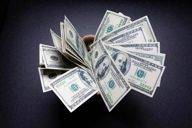 Guide to Buying US Dollars in India