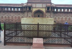 Amazing view of Agra Fort